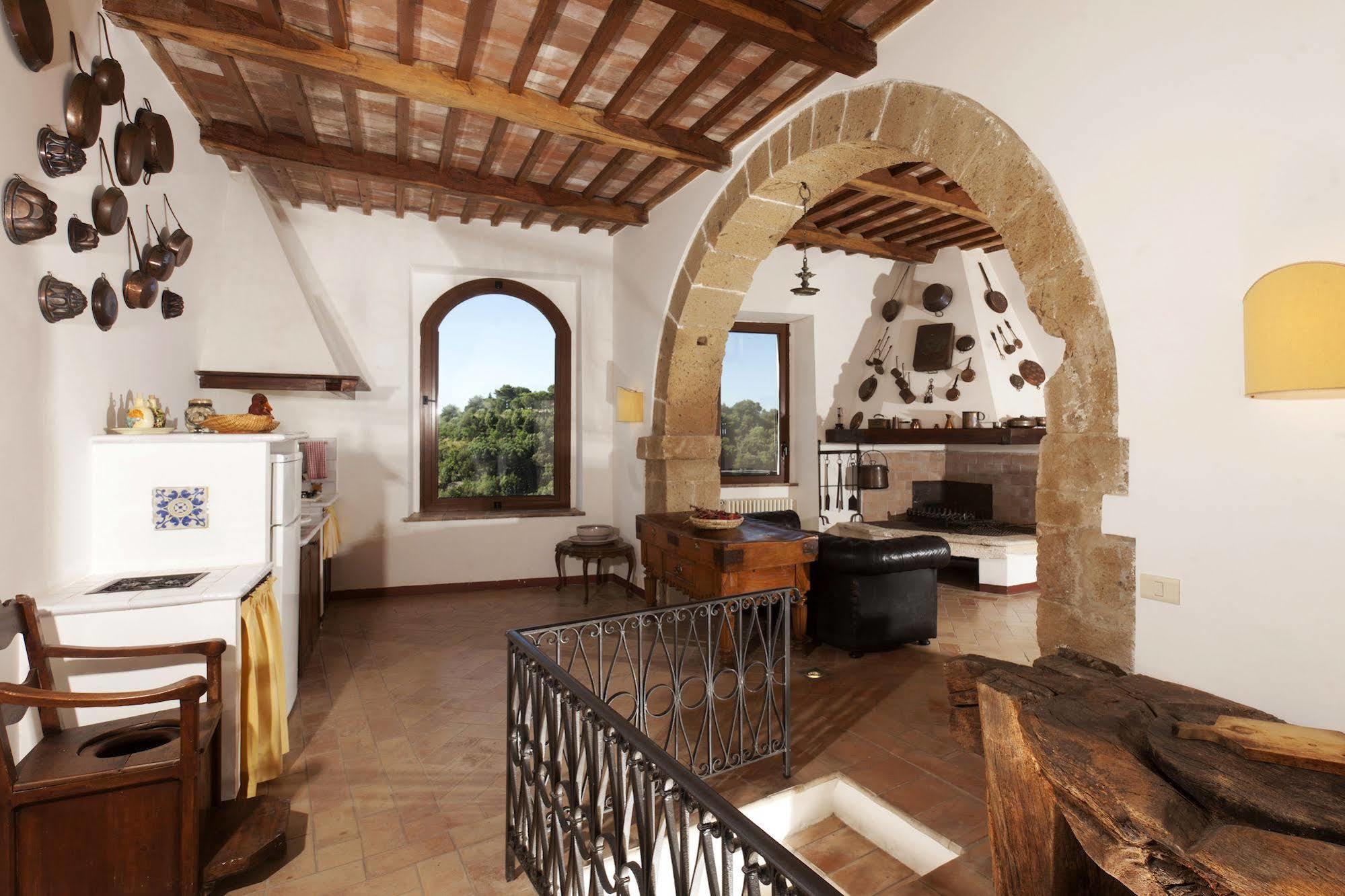 La Casa Degli Archi Hotel Питиляно Екстериор снимка